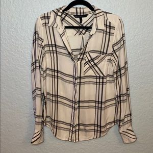 White & black checkered ▫️▪️ button up shirt
